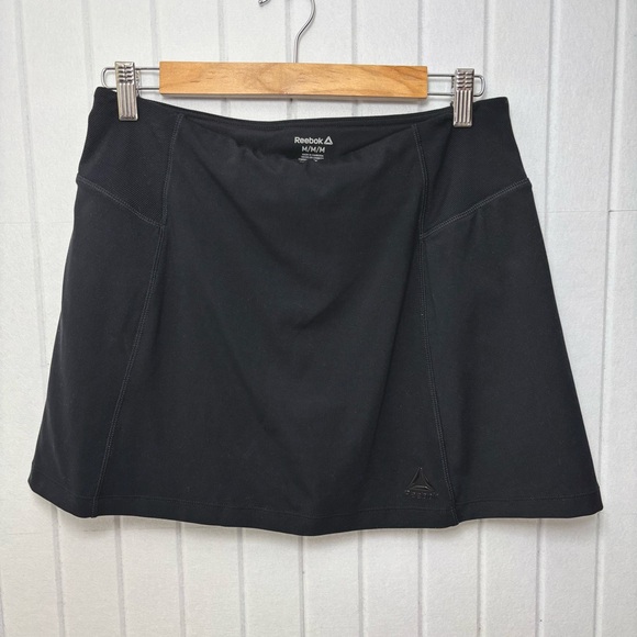 Reebok Jet Black Sports Skirt -Skort Size M - Picture 1 of 7